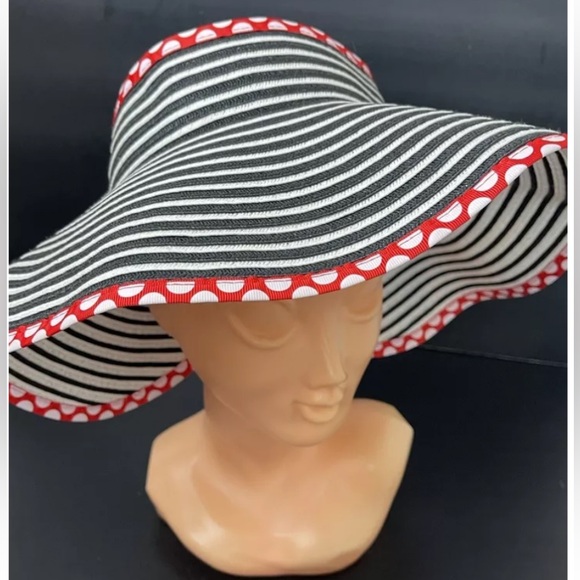 Disney parks sun hat,  Minnie Mouse women’s sun hat,packable. - Picture 2 of 16